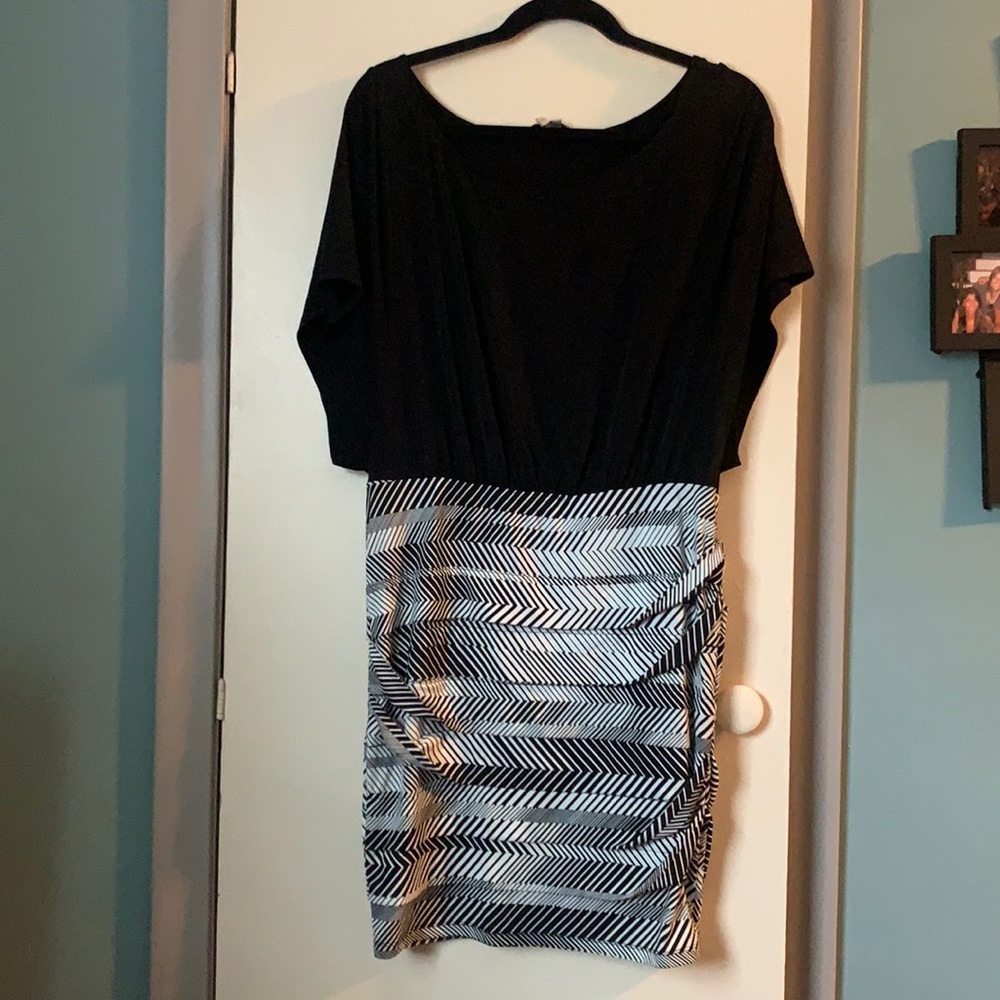 BCBG mixed media black and cream rusched dress